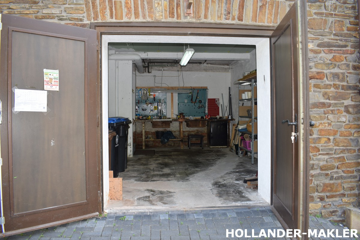 Solide vrijstaand huis met dubbele garage in Zell (Mosel)